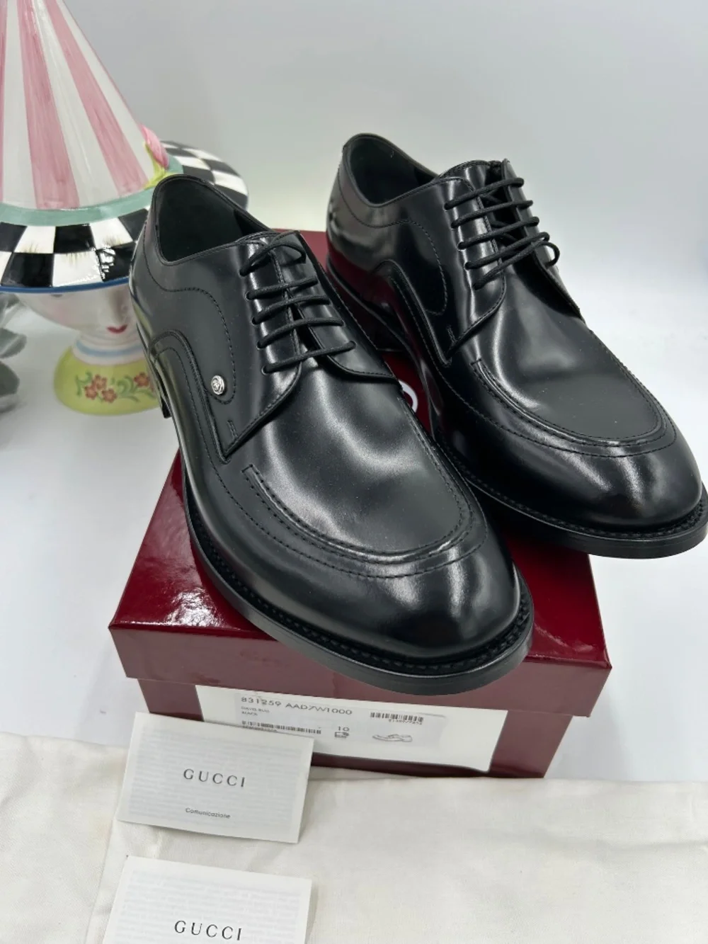 Men’s Gucci Derby Shoes. Size 10/fits 11 US.  Made in Italy.